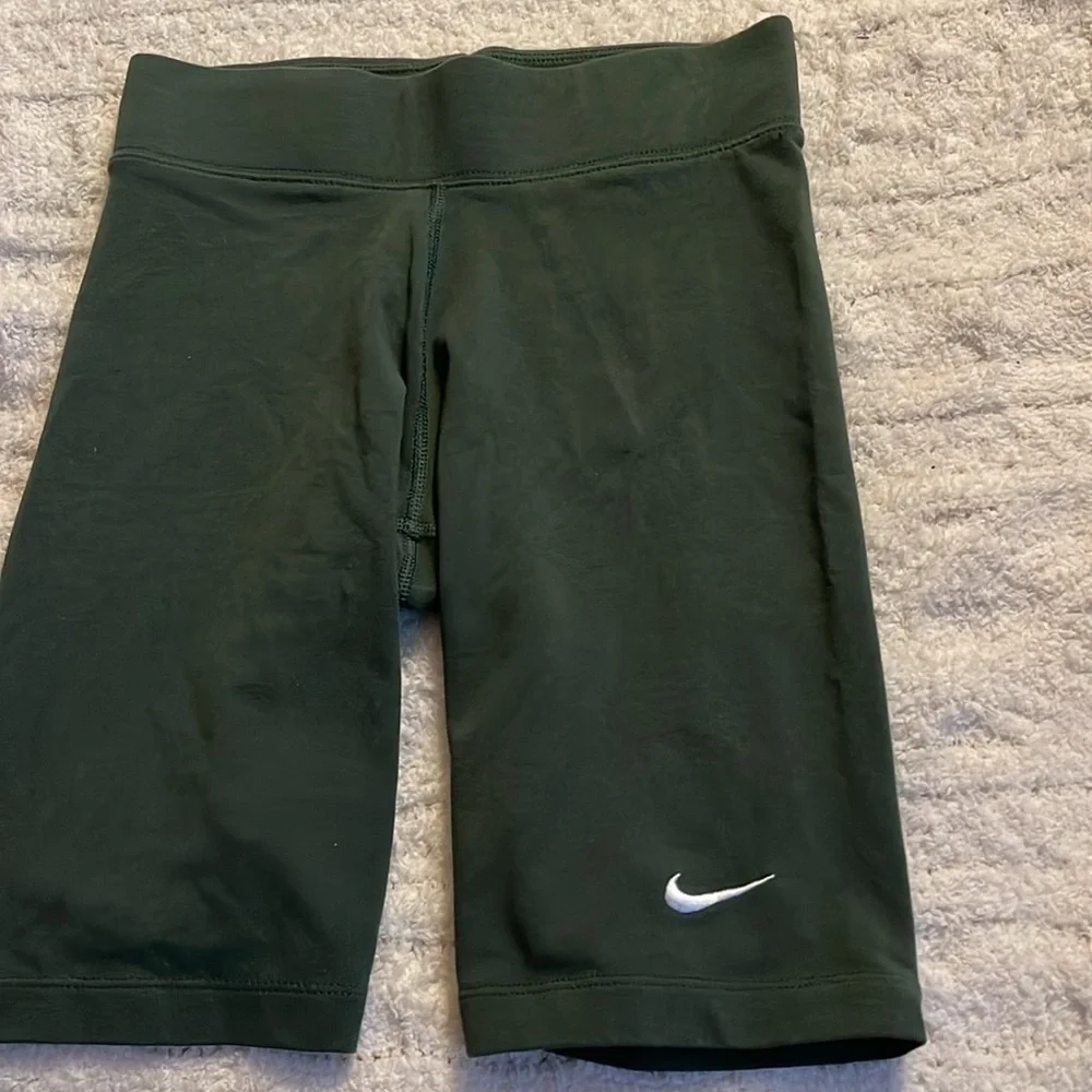 Nike Women's Sportswear Essential 10” Bike Shorts Tights olive Green size XS - Picture 6 of 10